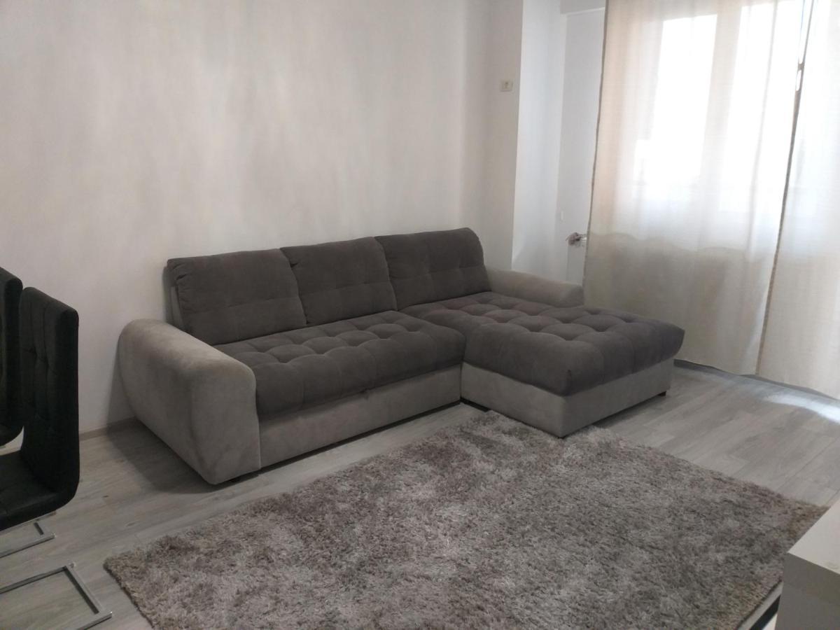 Luxury Daniel Apartament Residence Militari Roşu Esterno foto