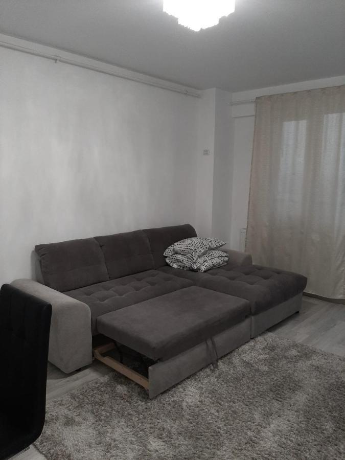 Luxury Daniel Apartament Residence Militari Roşu Esterno foto