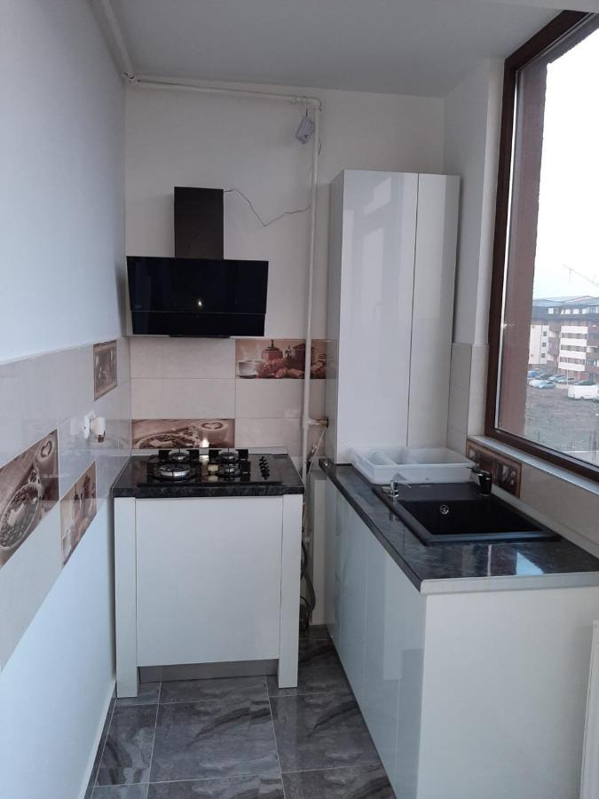 Luxury Daniel Apartament Residence Militari Roşu Esterno foto