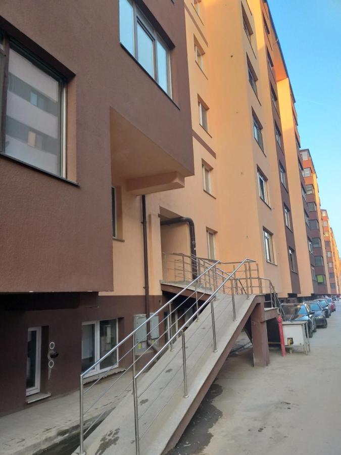Luxury Daniel Apartament Residence Militari Roşu Esterno foto